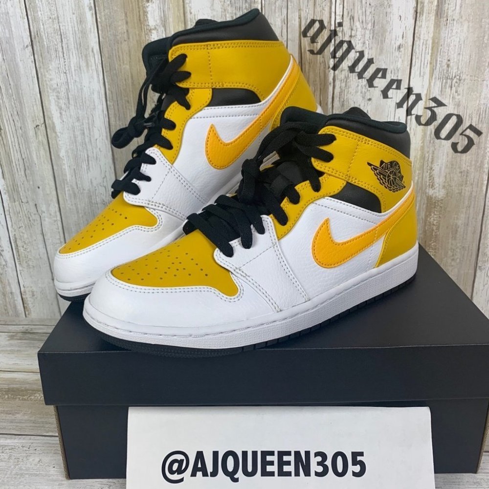 Air Jordan 1 Mid University Gold